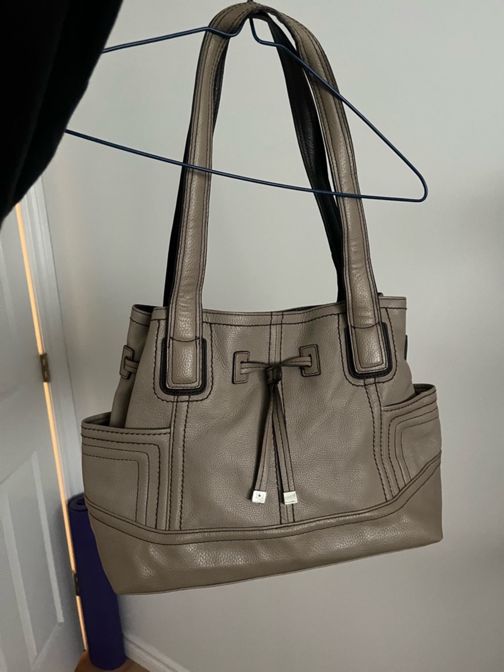 100% Genuine Leather TIGNANELLO